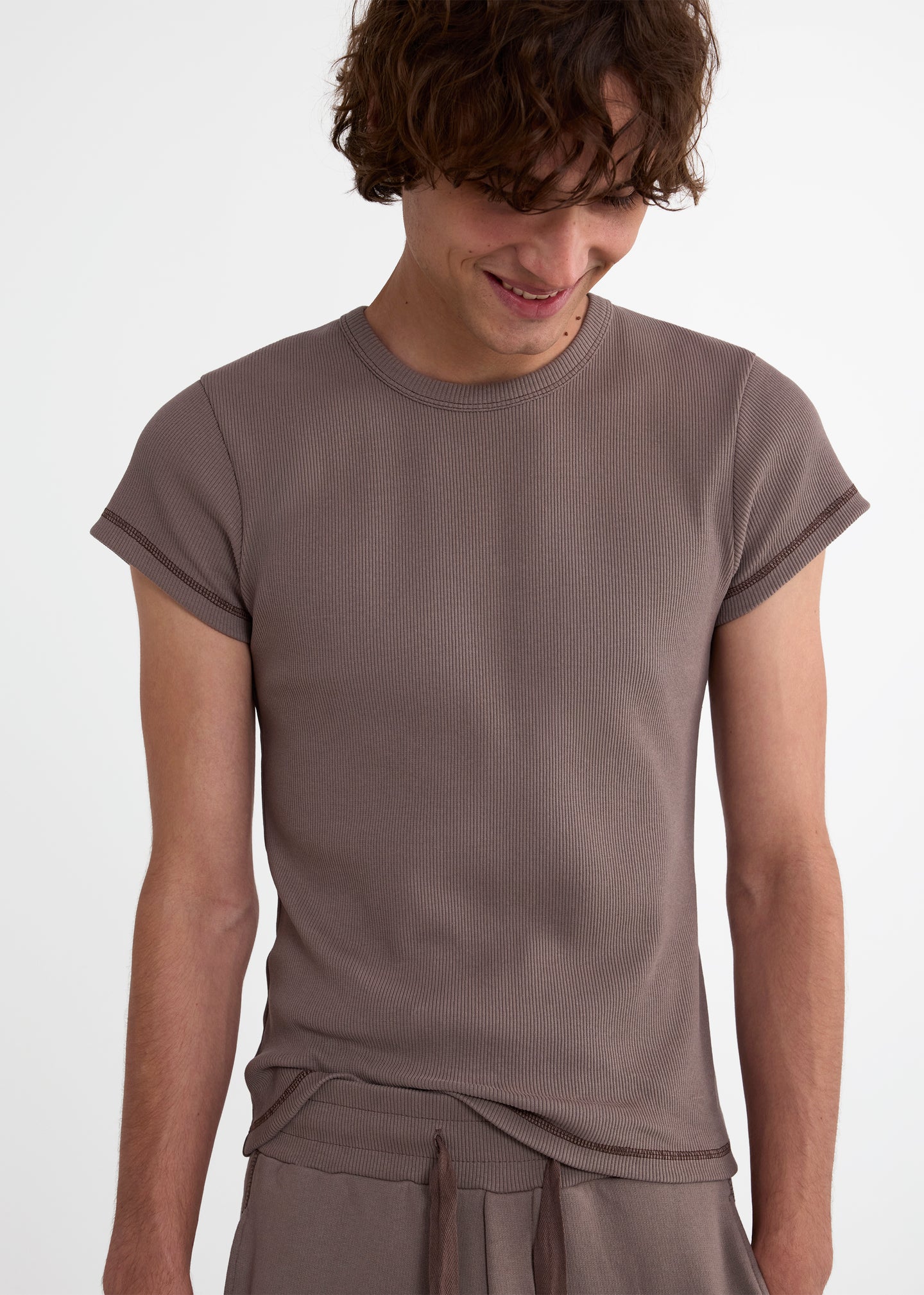 Skinny Rib Tee in Grey