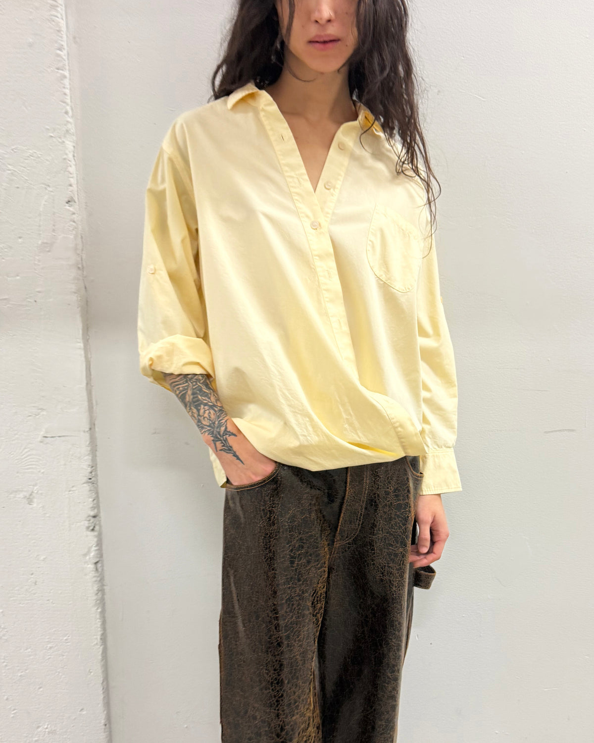 Twist Shirt in Chateau Cream