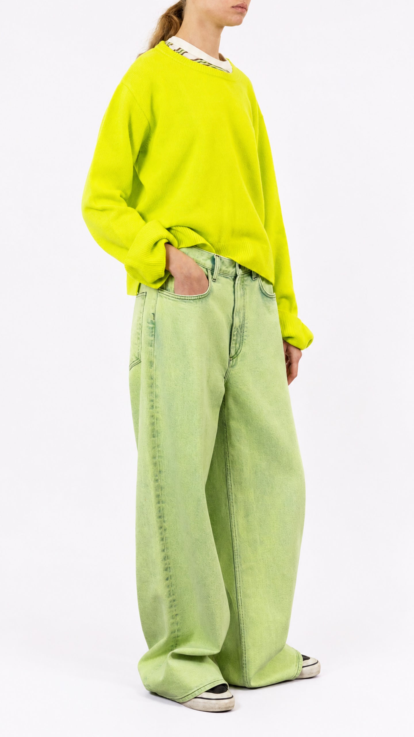 Cropped Crewneck in Neon