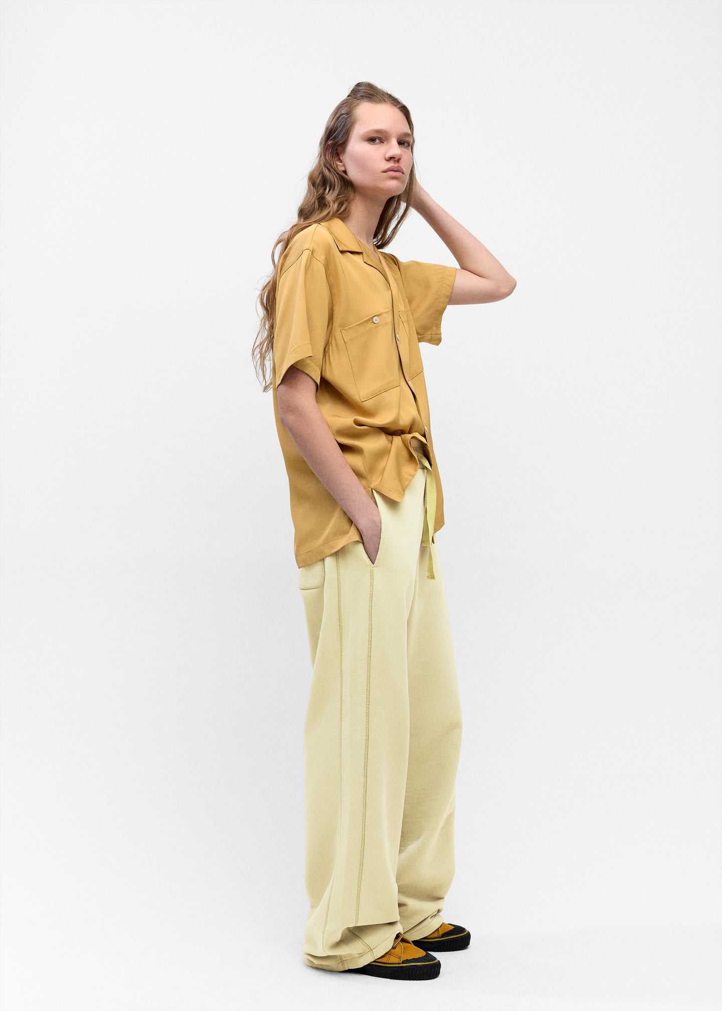 Short Sleeve Shirt in Old Gold